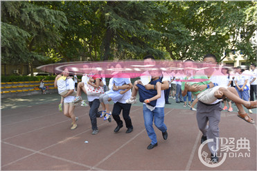 西安电子科技大学同学聚会旅行,20年再相聚最